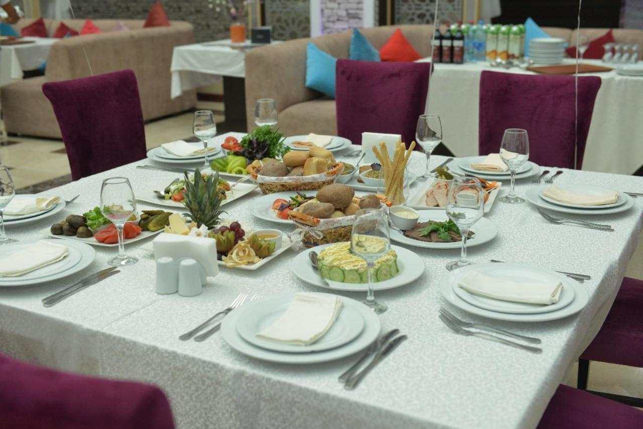 Caspian Ulduz Hotel Baku Exterior foto