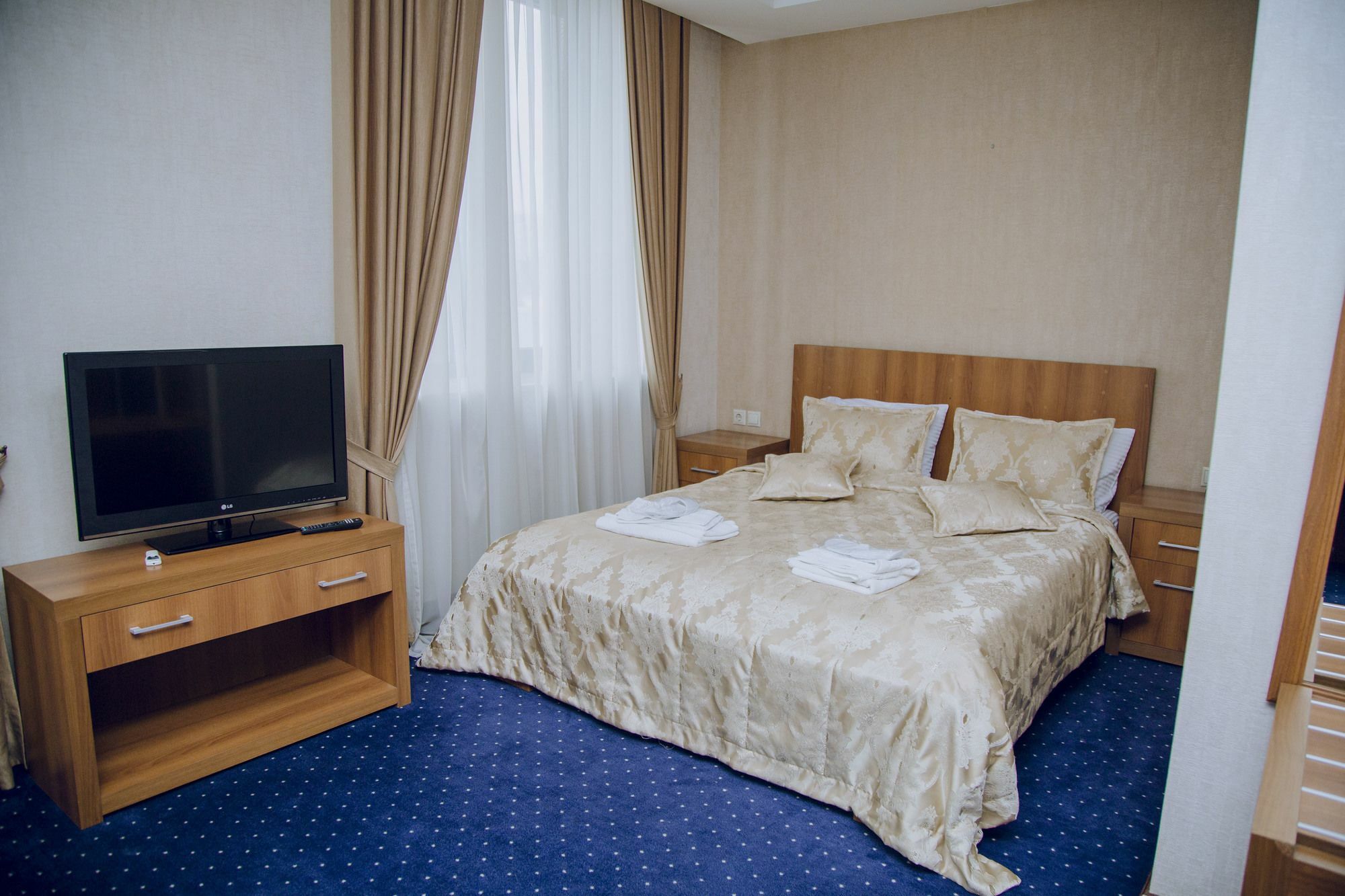 Caspian Ulduz Hotel Baku Exterior foto